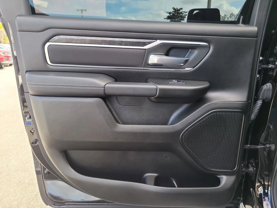 2024 Ram 1500 2nd Gen - Image 9 of 12