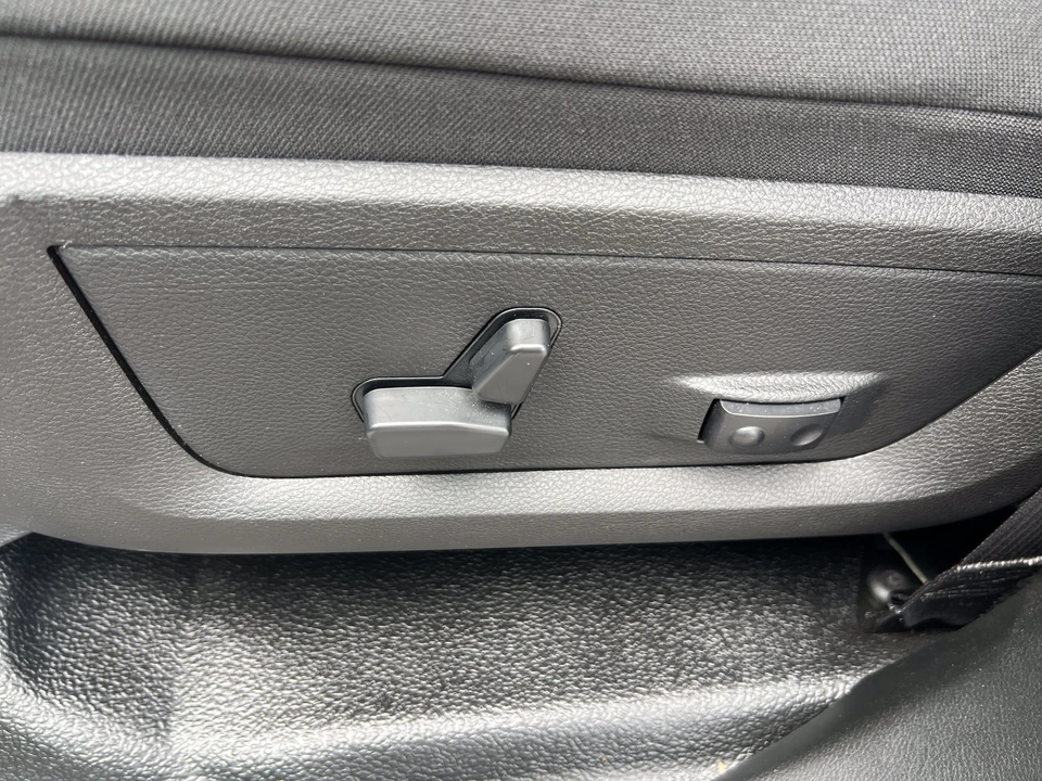 2024 Ram 1500 1st Gen - Image 15 of 30