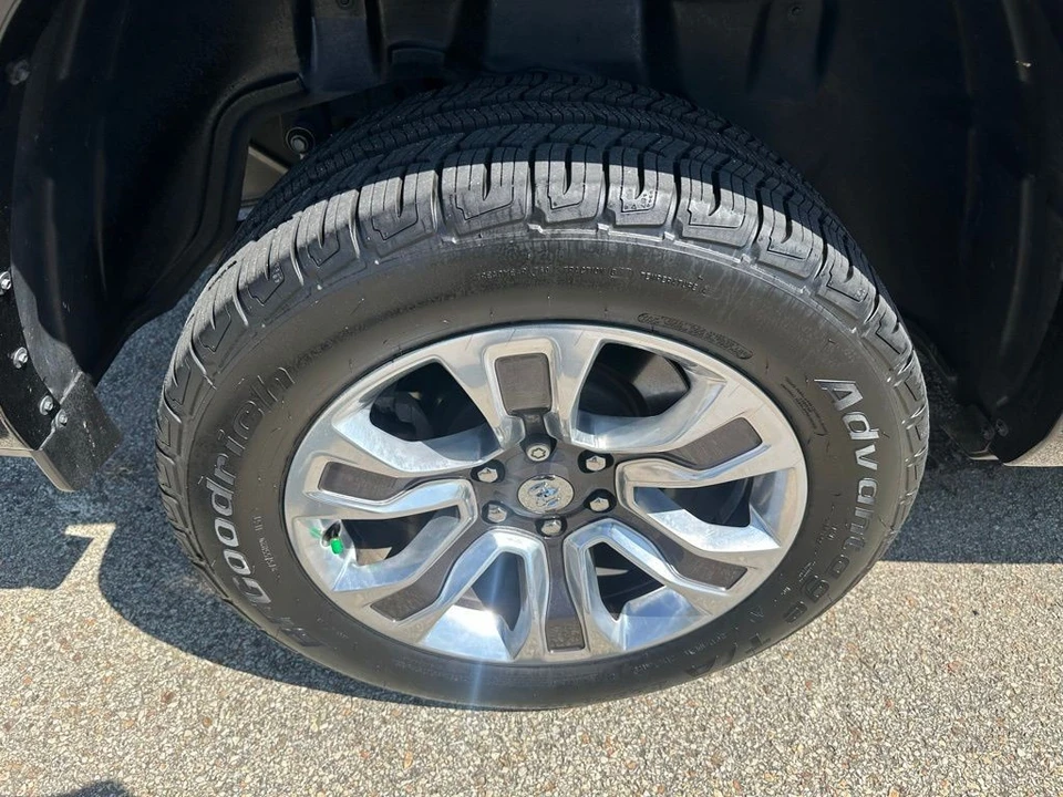 2024 Ram 1500 2nd Gen - Image 10 of 12