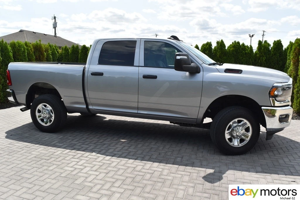 2024 Ram 2500 - Image 4 of 24