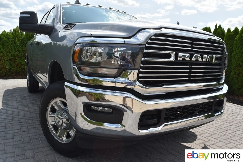 2024 Ram 2500 - Image 2 of 24