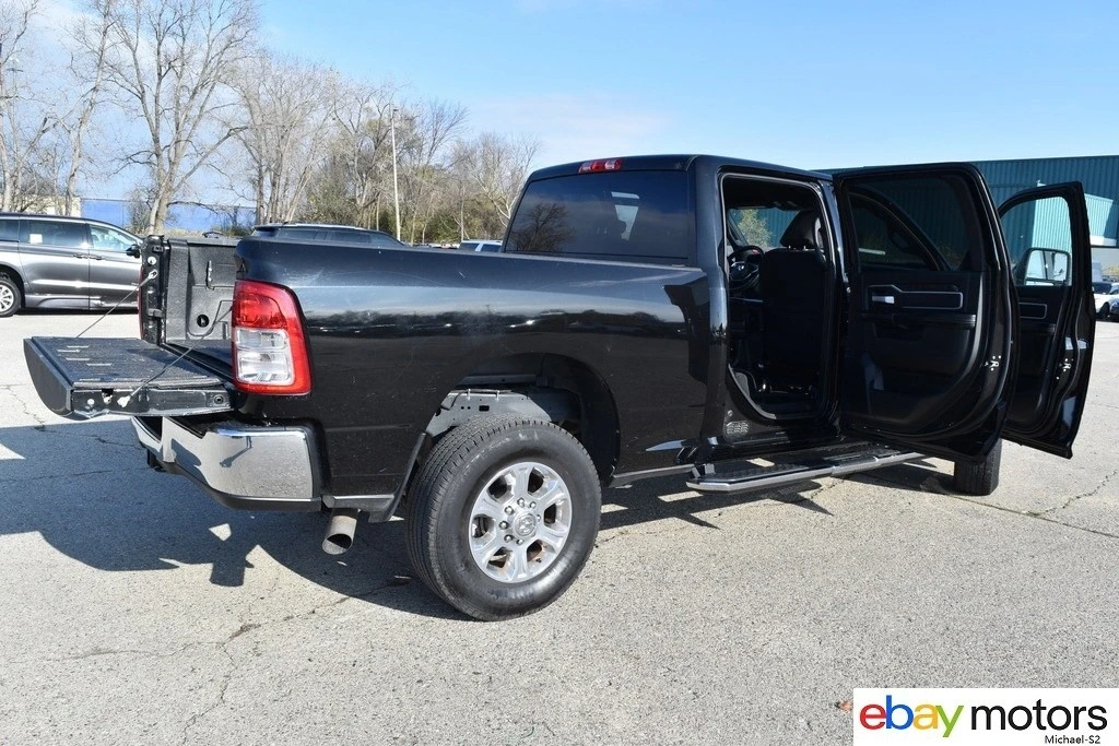 2024 Ram 2500 - Image 19 of 23