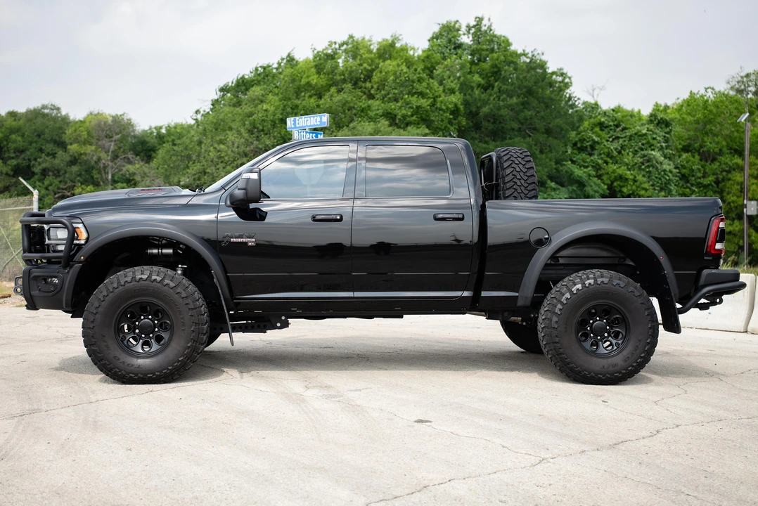 2024 Ram 2500 - Image 8 of 31
