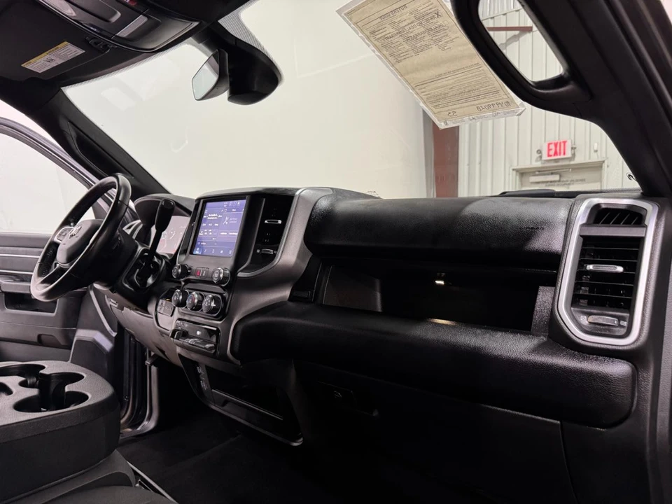 2024 Ram 2500 - Image 12 of 31