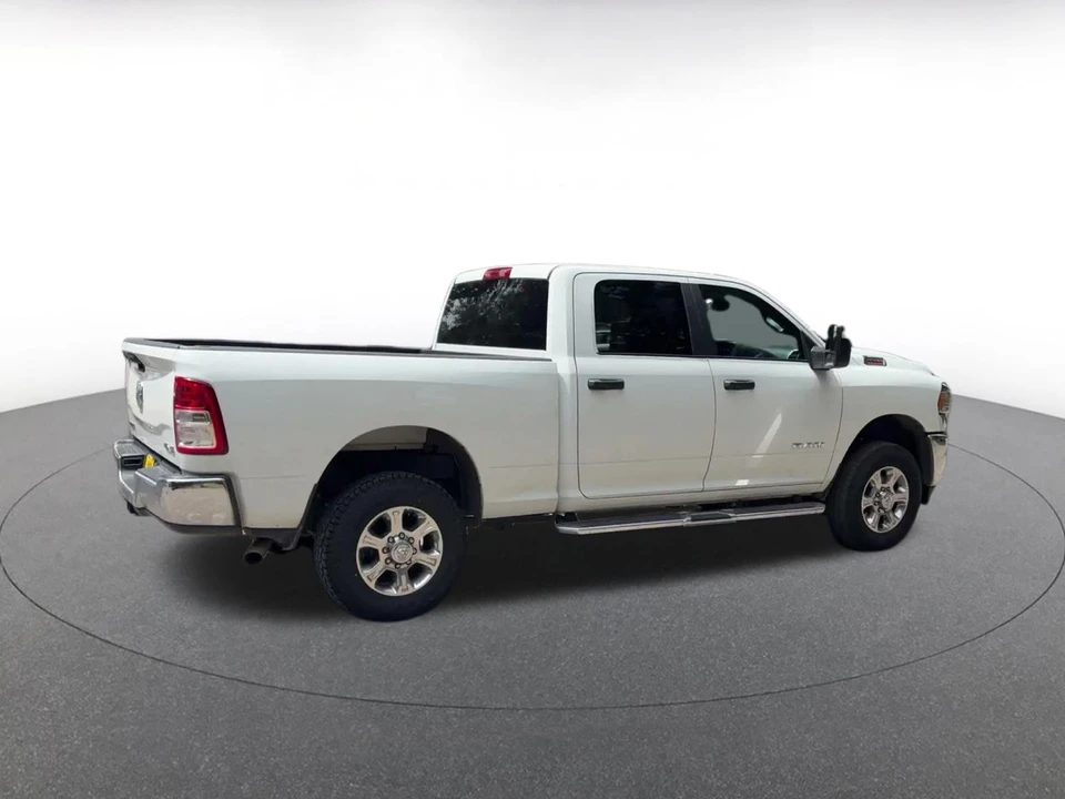 2024 Ram 2500 - Image 16 of 31