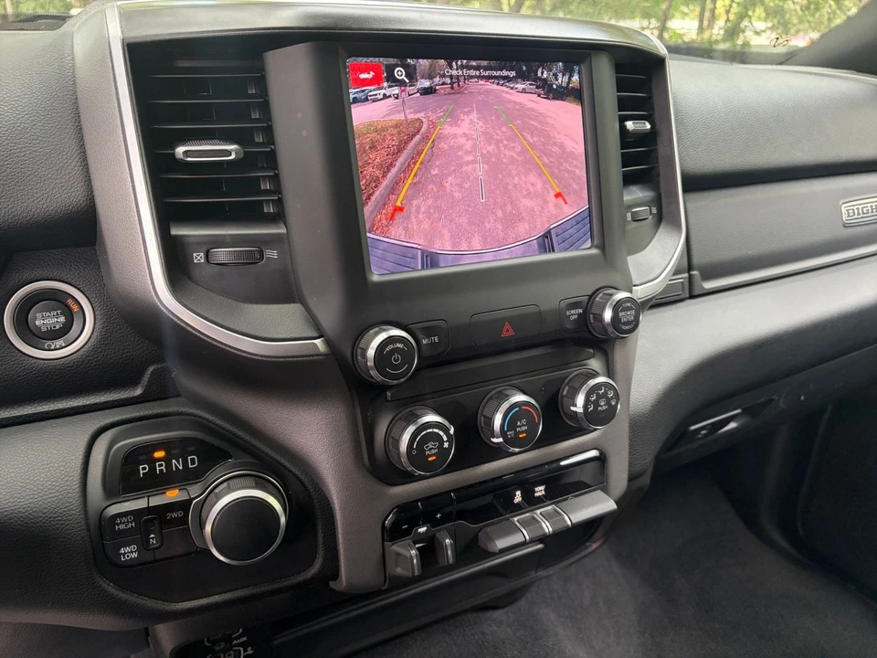 2024 Ram 2500 - Image 18 of 31