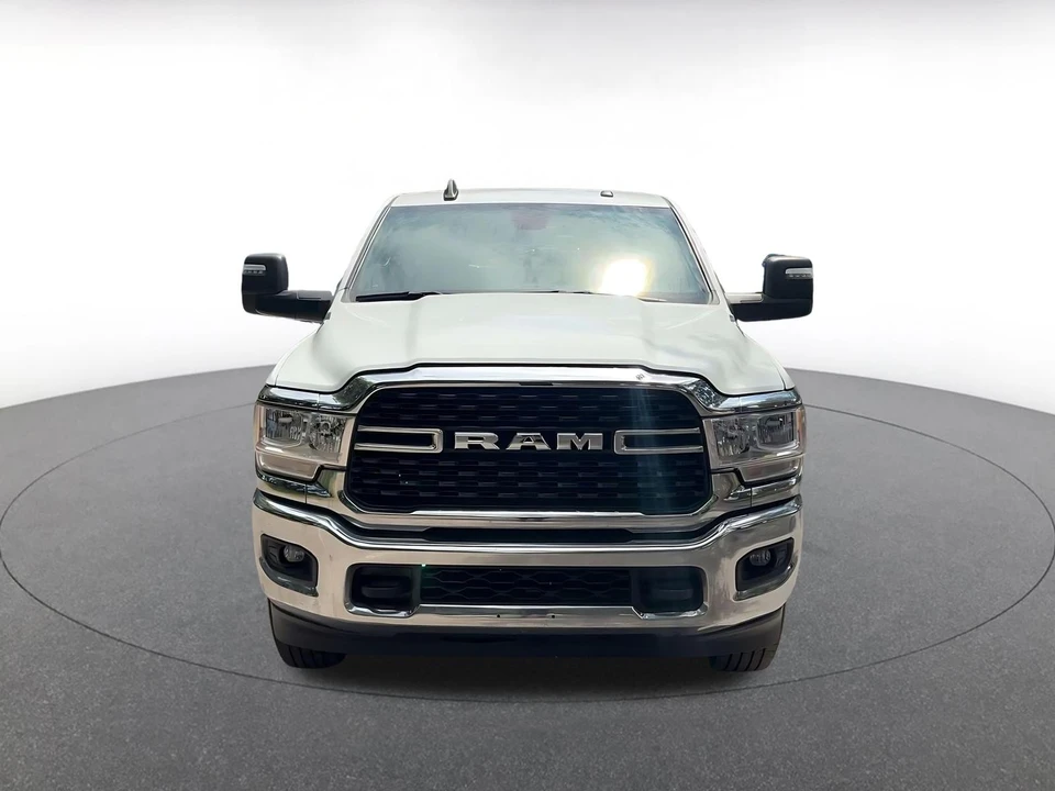 2024 Ram 2500 - Image 4 of 31