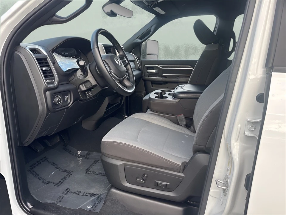 2024 Ram 2500 - Image 9 of 12