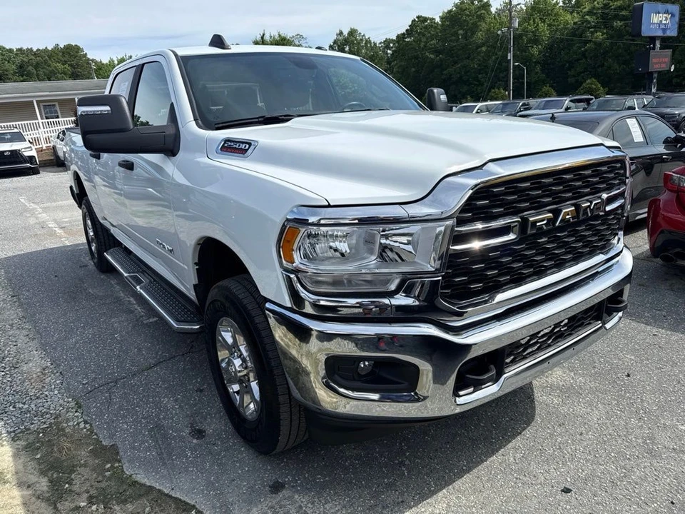 2024 Ram 2500 - Image 2 of 5