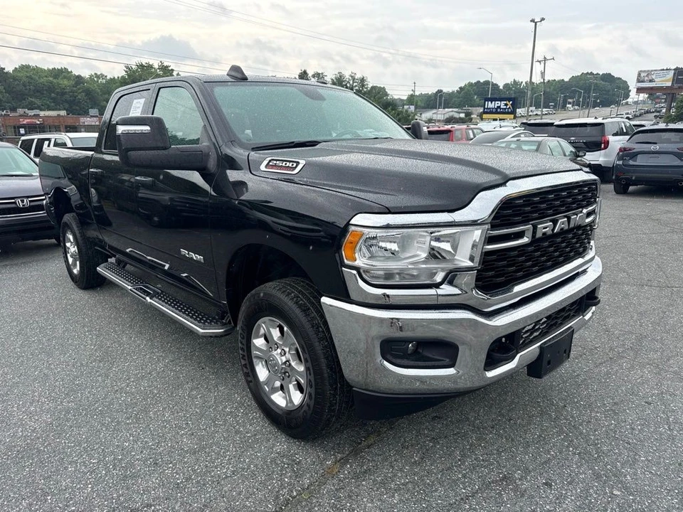 2024 Ram 2500 - Image 2 of 5