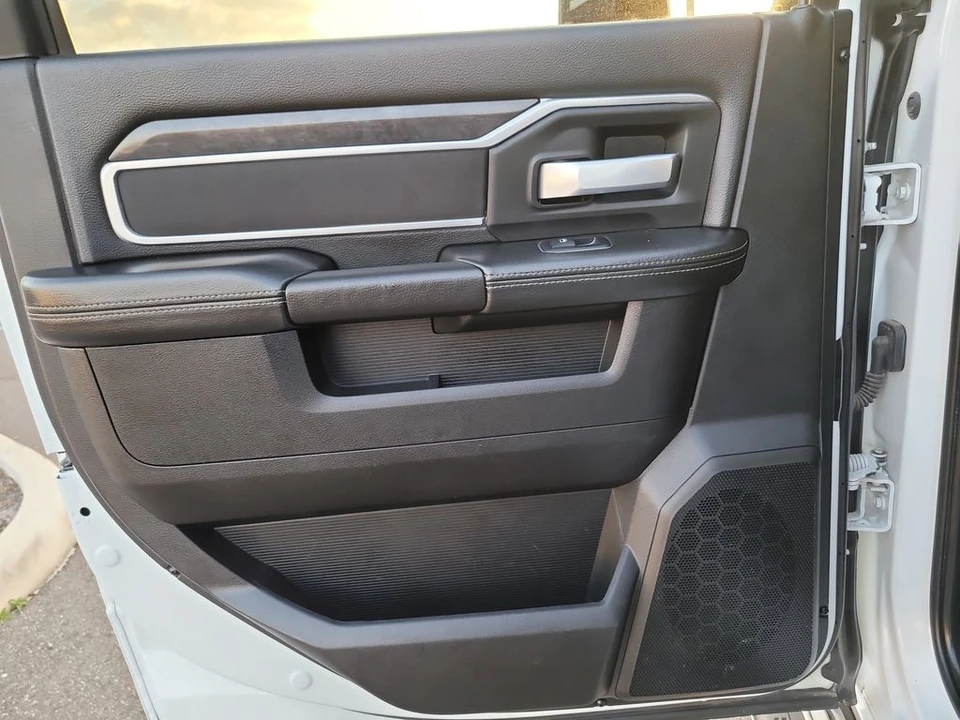 2024 Ram 2500 - Image 9 of 21