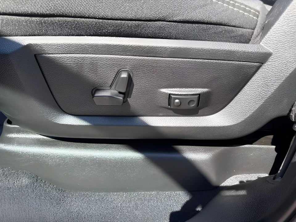2024 Ram 2500 - Image 10 of 31