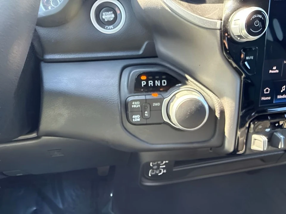 2024 Ram 2500 - Image 16 of 31