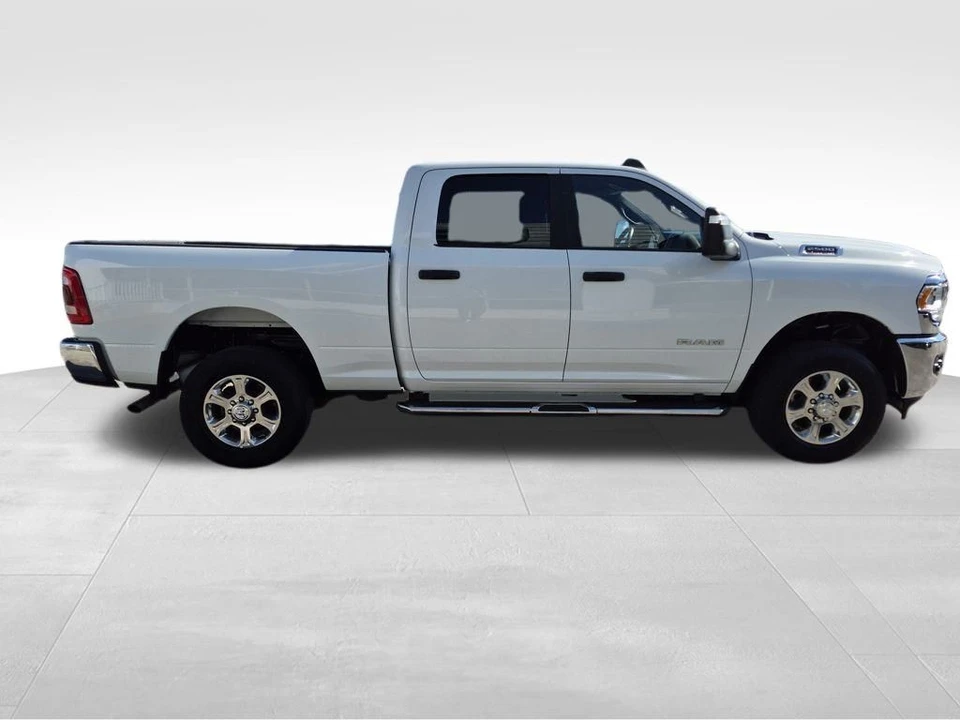 2024 Ram 2500 - Image 10 of 12