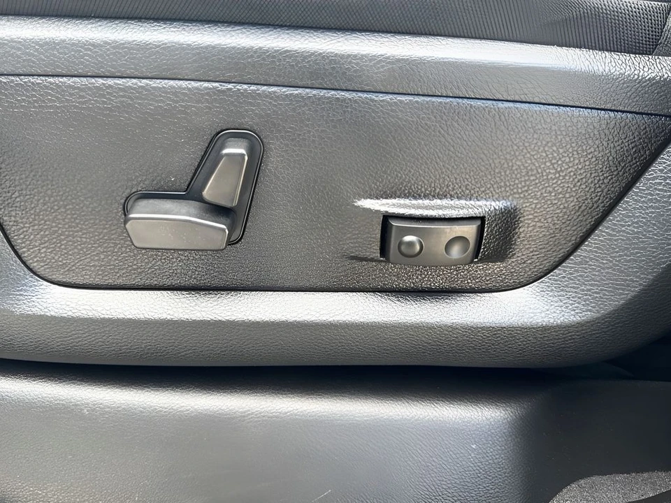 2024 Ram 2500 - Image 10 of 31