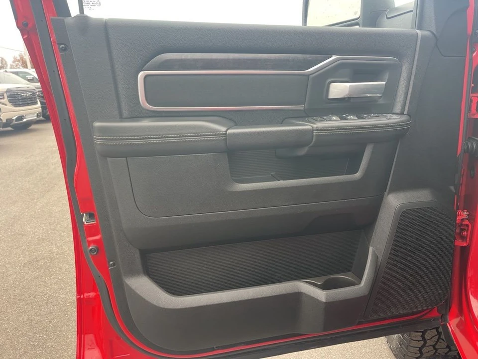 2024 Ram 2500 - Image 9 of 12