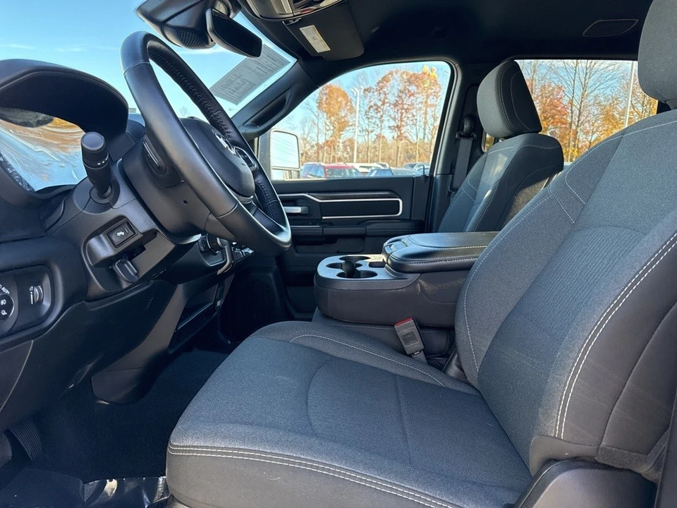 2024 Ram 2500 - Image 9 of 12