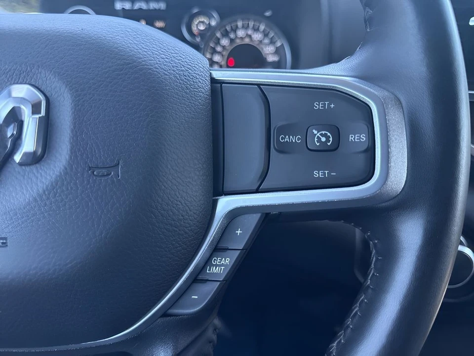 2024 Ram 2500 - Image 18 of 31