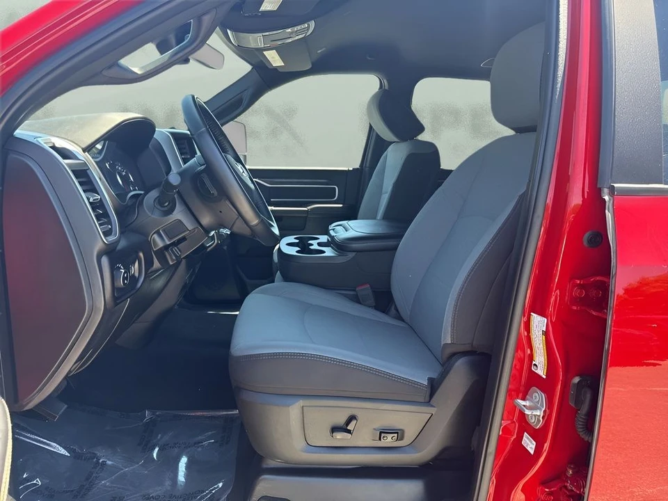2024 Ram 2500 - Image 12 of 31