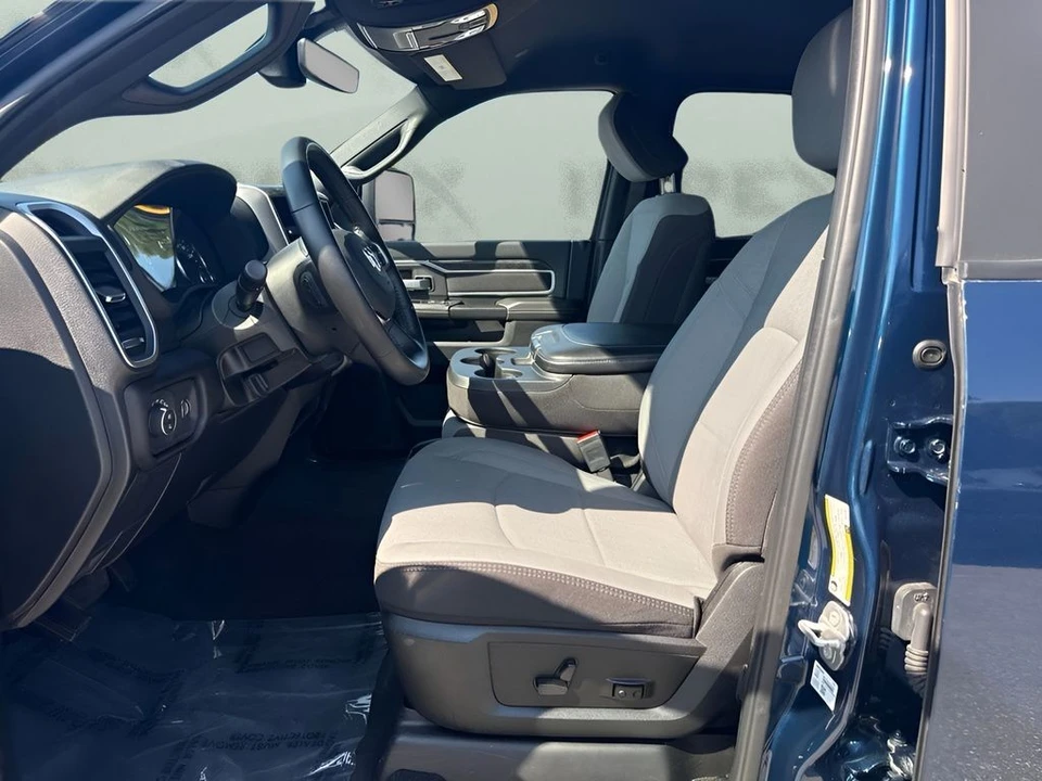 2024 Ram 2500 - Image 9 of 30