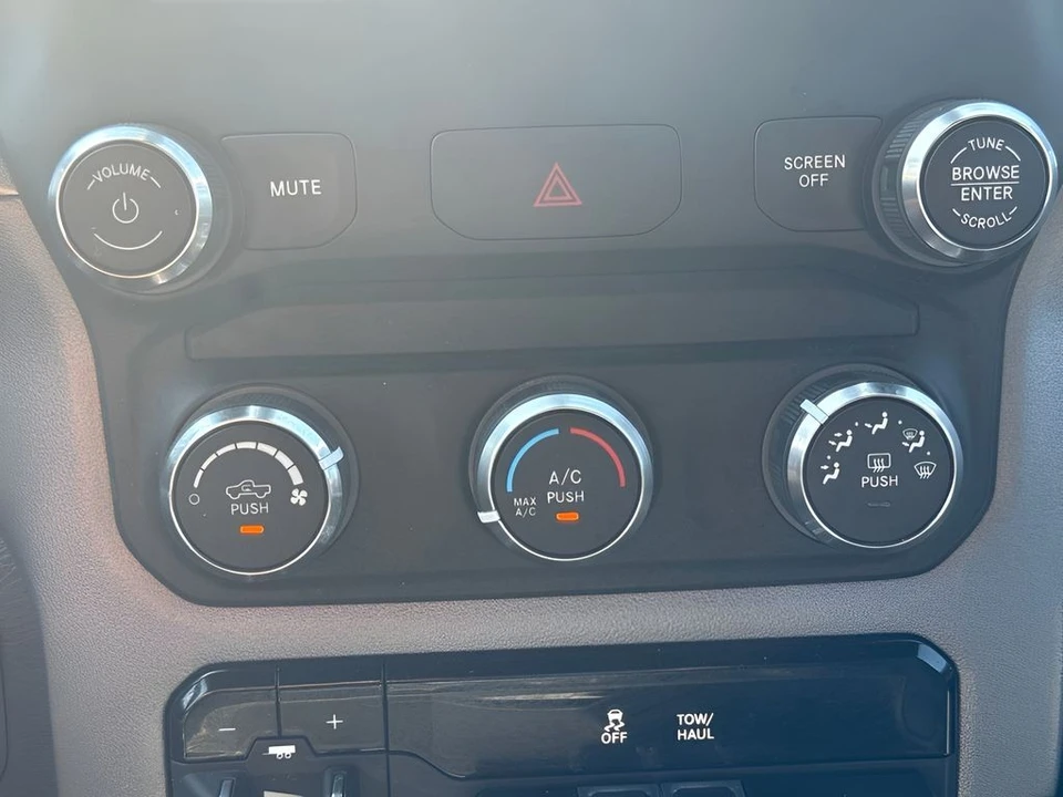 2024 Ram 2500 - Image 15 of 30