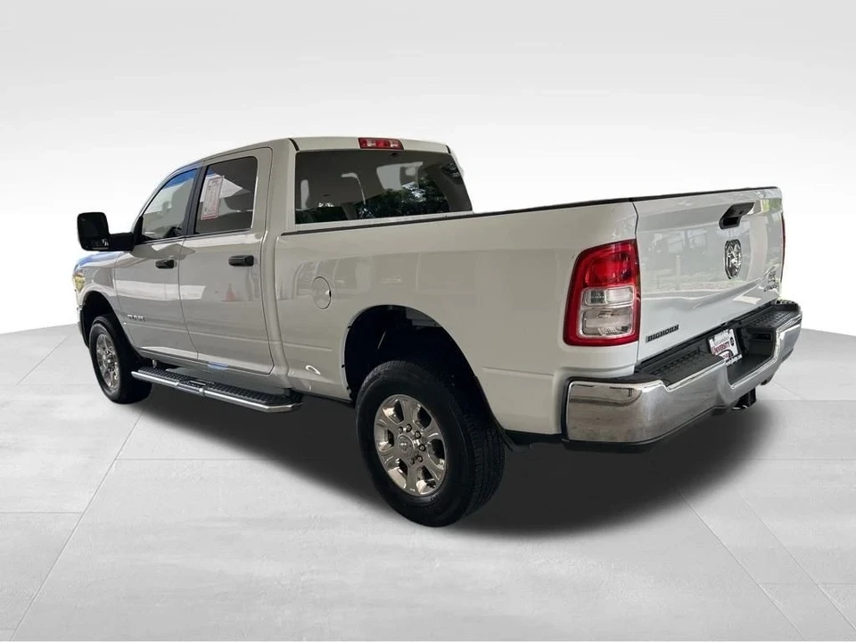 2024 Ram 2500 - Image 4 of 12
