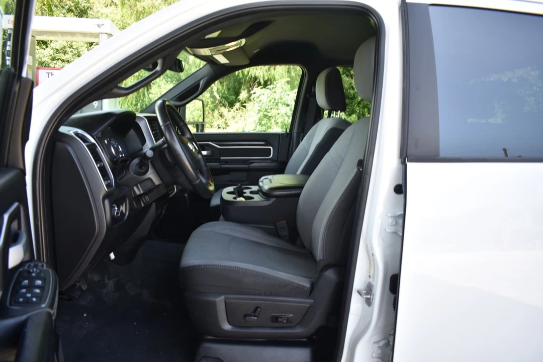 2024 Ram 2500 - Image 10 of 21