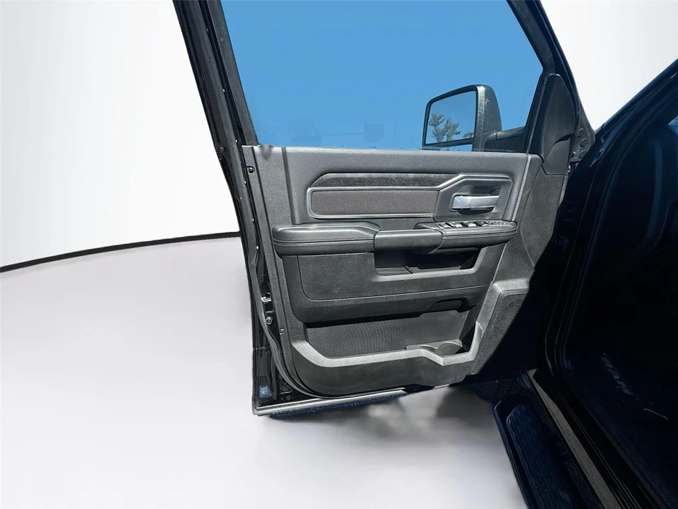 2024 Ram 2500 - Image 14 of 16