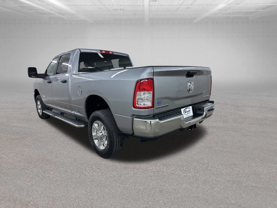 2024 Ram 2500 - Image 9 of 12
