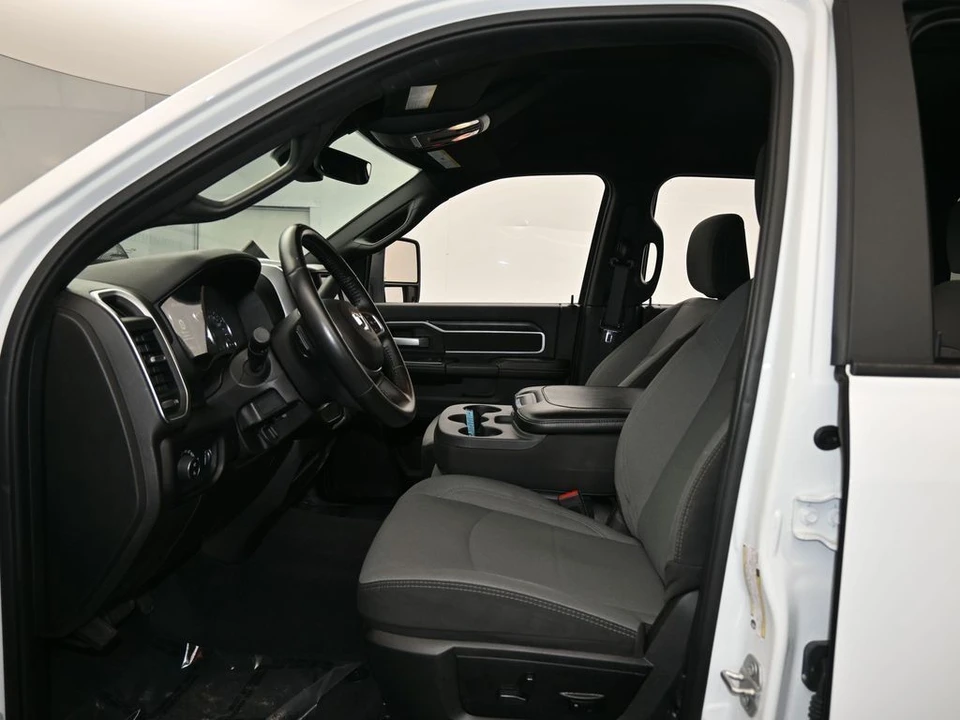 2024 Ram 2500 - Image 11 of 12