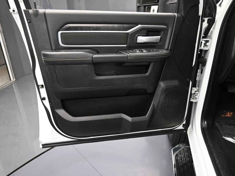 2024 Ram 2500 - Image 12 of 12