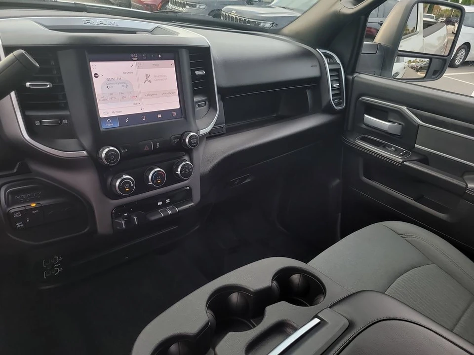 2024 Ram 2500 - Image 19 of 21