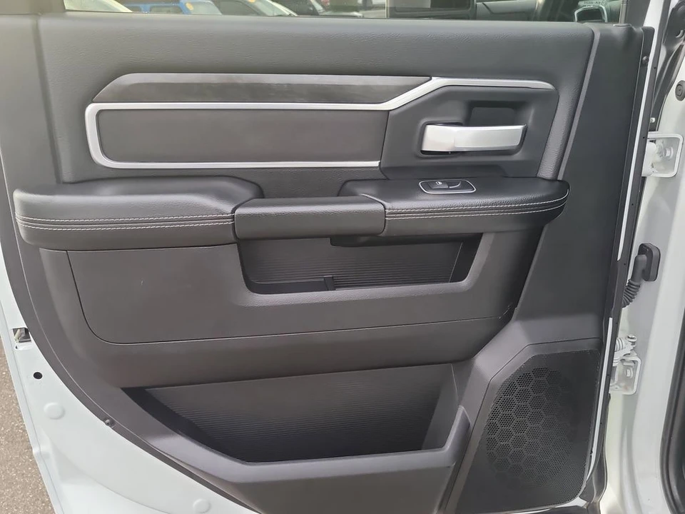 2024 Ram 2500 - Image 10 of 21