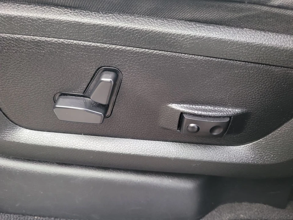 2024 Ram 2500 - Image 18 of 21