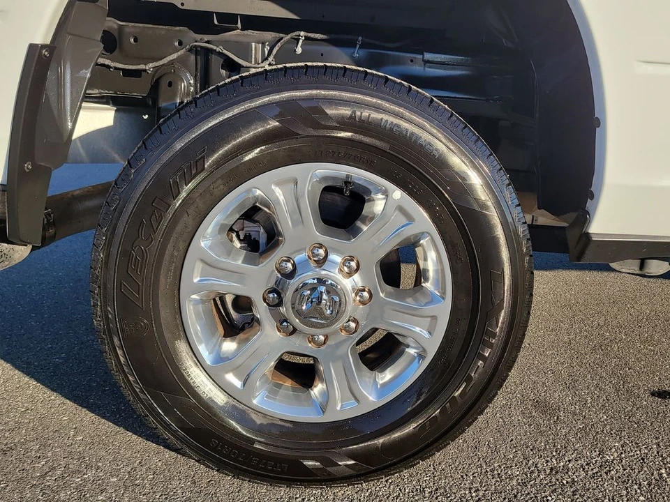 2024 Ram 2500 - Image 5 of 12