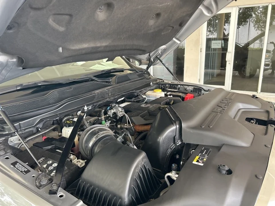 2024 Ram 2500 - Image 10 of 12