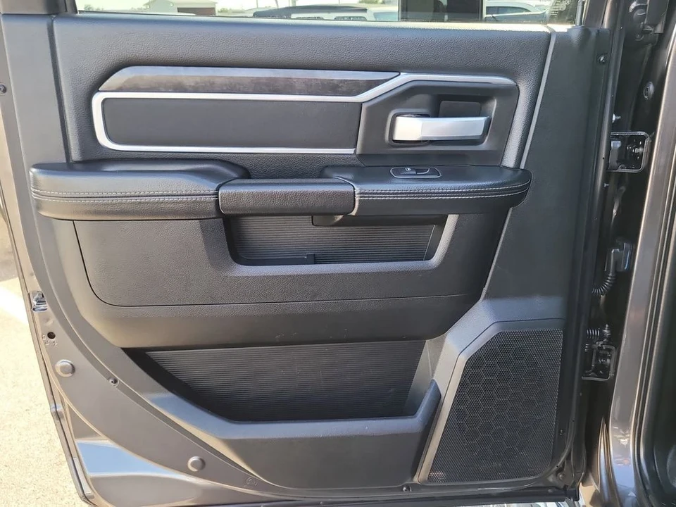 2024 Ram 2500 - Image 10 of 21