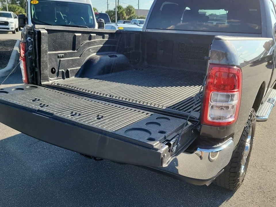 2024 Ram 2500 - Image 9 of 21