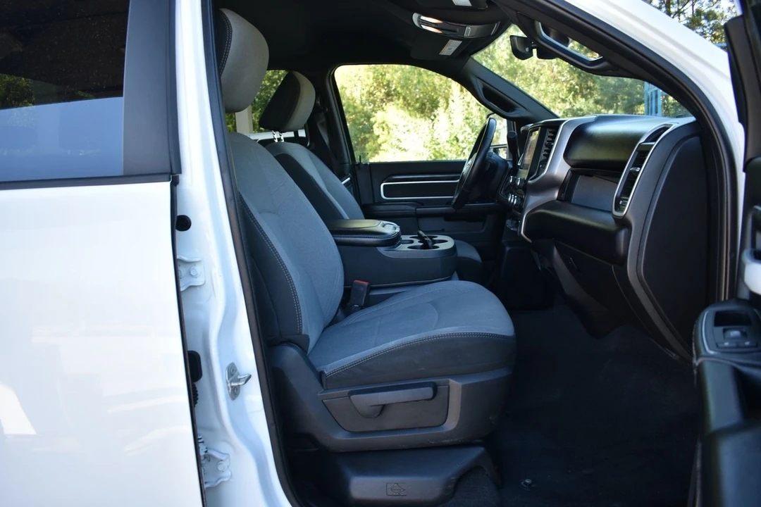 2024 Ram 2500 - Image 12 of 16