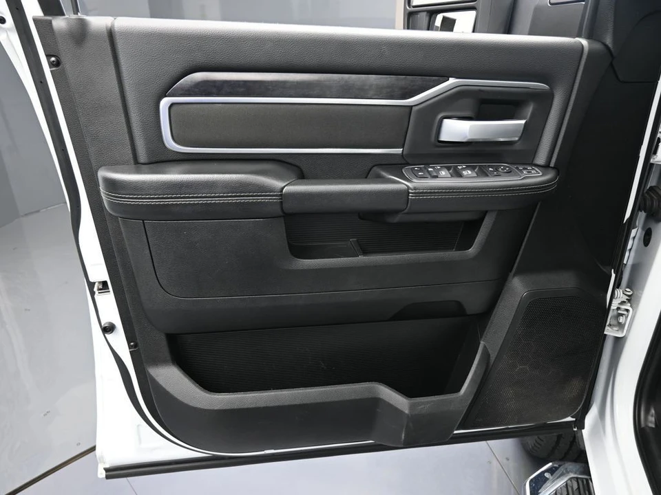 2024 Ram 2500 - Image 12 of 12