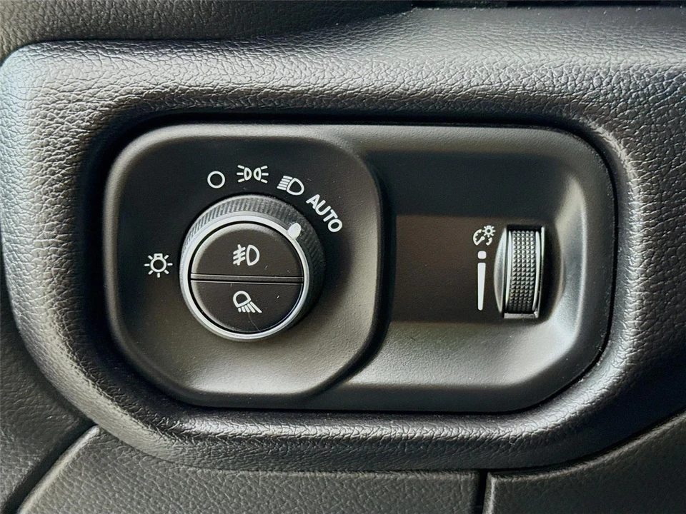 2024 Ram 2500 - Image 10 of 21