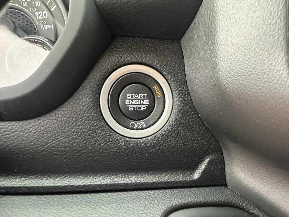 2024 Ram 2500 - Image 9 of 12