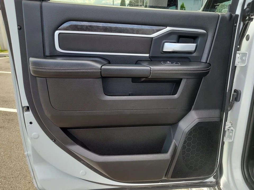 2024 Ram 2500 - Image 10 of 21