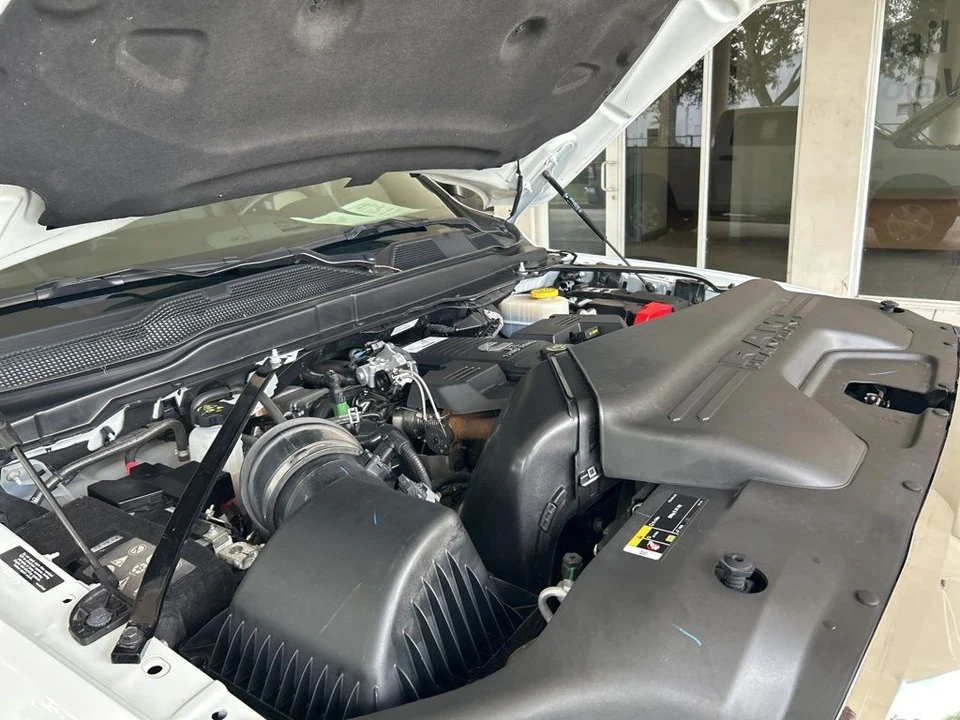 2024 Ram 2500 - Image 10 of 12
