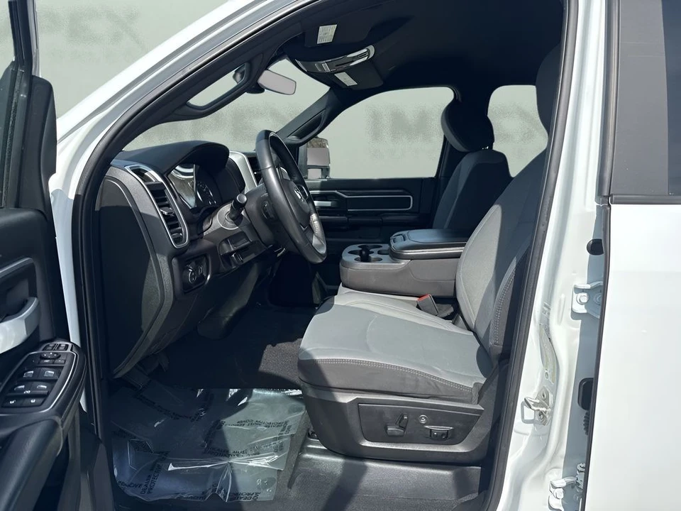 2024 Ram 2500 - Image 9 of 31