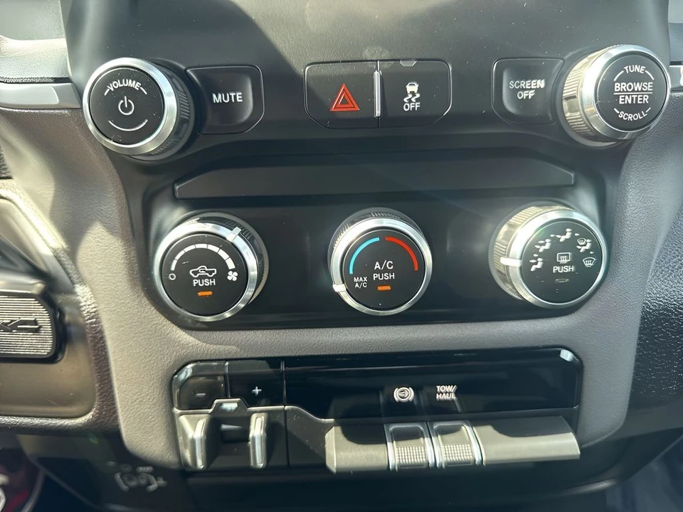 2024 Ram 2500 - Image 18 of 31