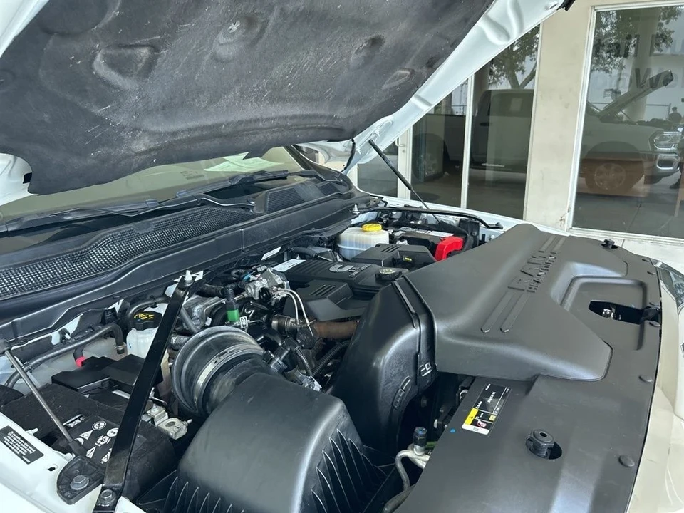 2024 Ram 2500 - Image 9 of 12
