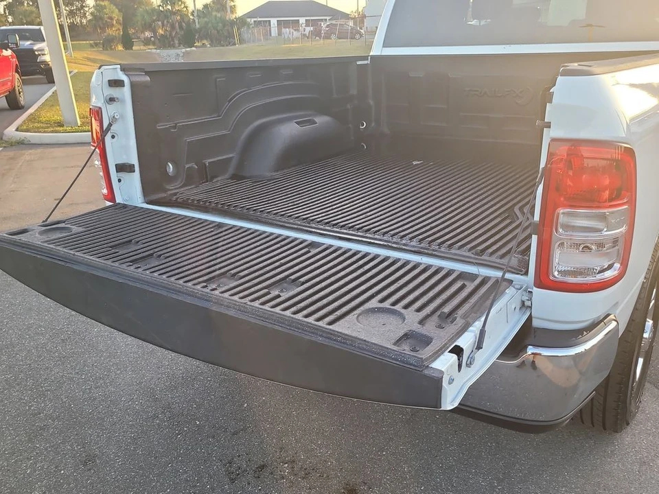 2024 Ram 2500 - Image 9 of 12