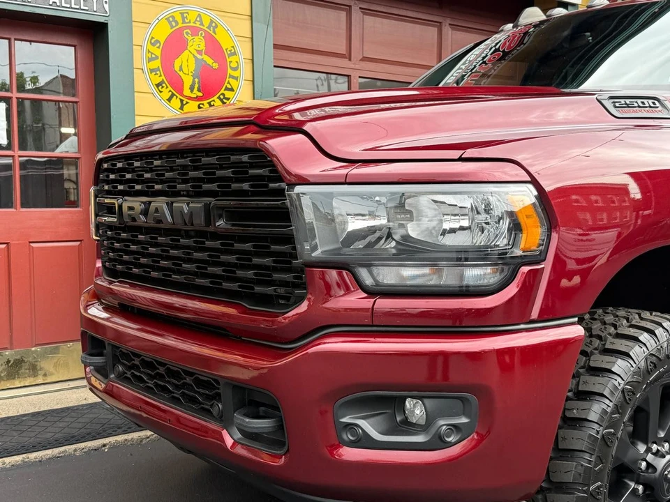 2024 Ram 2500 - Image 15 of 27