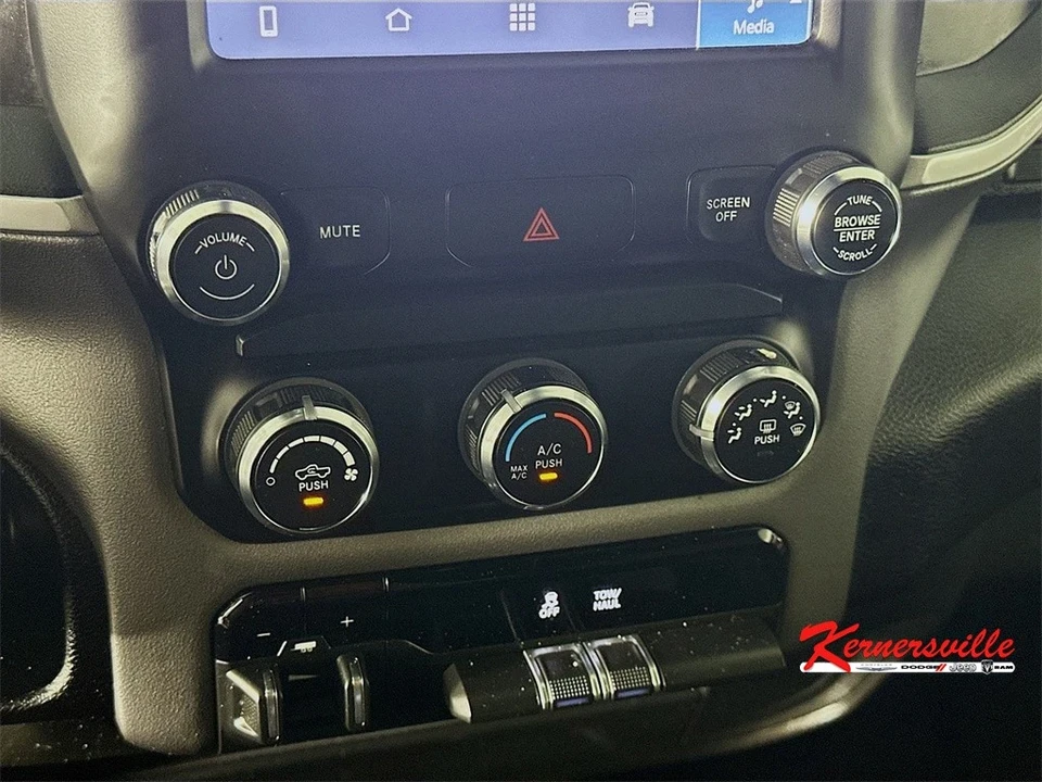 2024 Ram 2500 - Image 18 of 21
